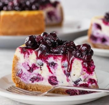 Blueberry and vanilla cheesecake