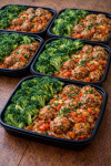Albóndigas en salsa criolla