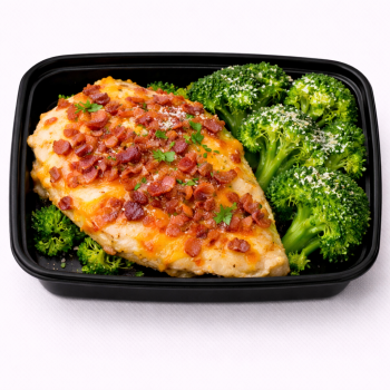 Pechuga a la plancha con queso y bacon