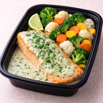 Filete de salmón en salsa de cilantro