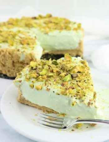 Pistachio cheesecake