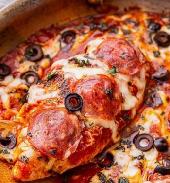 Pechuga a la plancha con queso y pepperoni