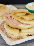 Arepa de jamón y queso