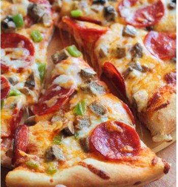Pizza meat lovers