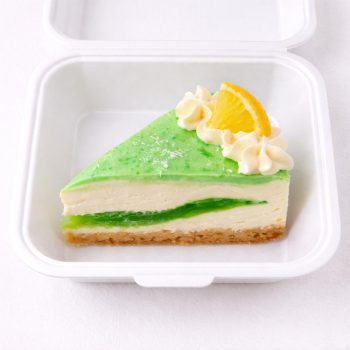 Creamy lemon jelly cheesecake